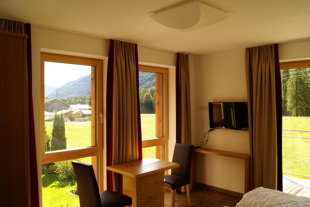 Ferienwohnung Haus Bergleben St. Anton am Arlberg Zimmer foto